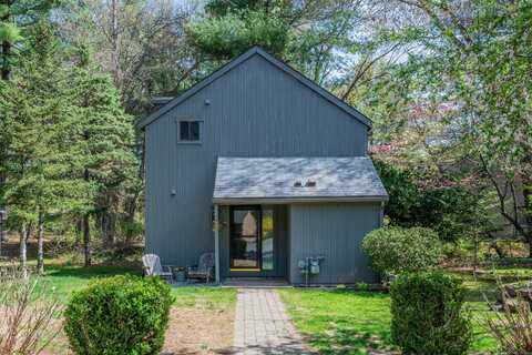 7 Gray Pine Common, Avon, CT 06001