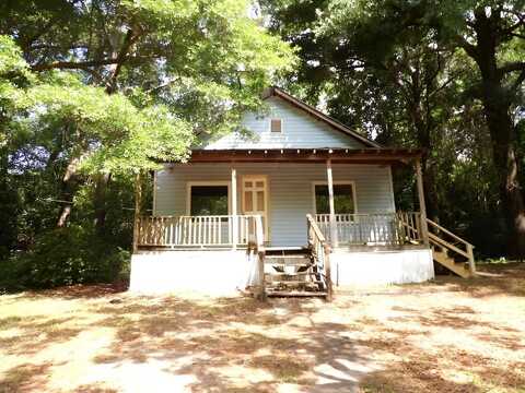 212 Powhatten Street, Andalusia, AL 36420