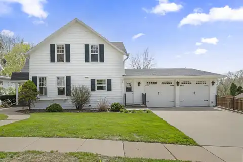 1560 Douglas, Dubuque, IA 52001