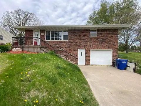 15905 Middle, Dubuque, IA 52002