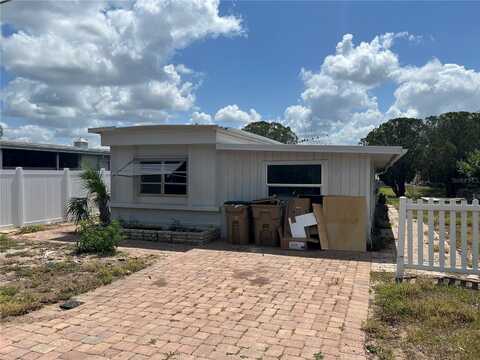 12635 MILWAUKEE AVENUE, TAVARES, FL 32778