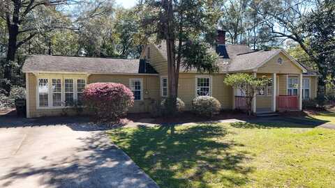 516 College Avenue, DeFuniak Springs, FL 32435