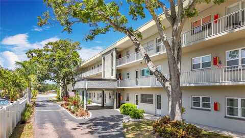5890 38TH AVENUE N, Saint Petersburg, FL 33710