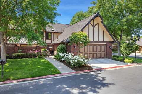 2827 Compton Court W, Fresno, CA 93711