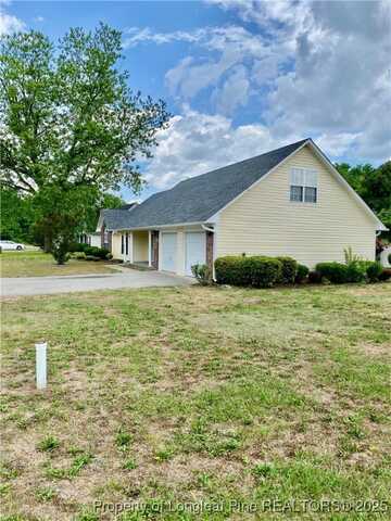30 Julian Circle, Maxton, NC 28364