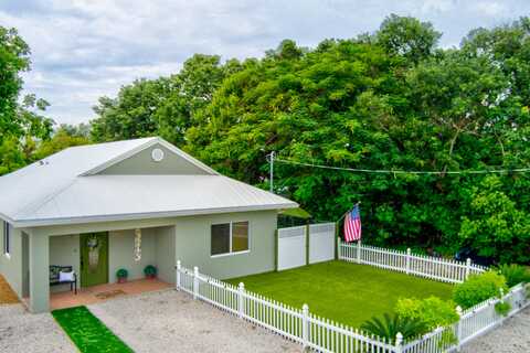 173 Hibiscus Street, Plantation Key, FL 33070