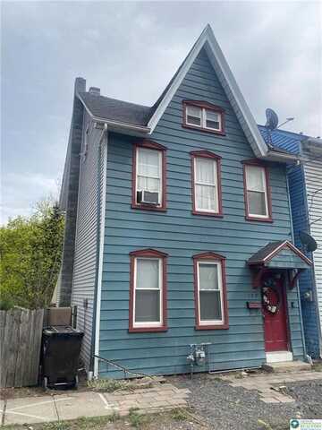 107 Main Street, Freemansburg, PA 18017