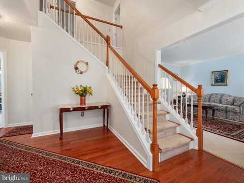 2640 FIELDVIEW DRIVE, MACUNGIE, PA 18062