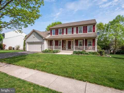 2640 FIELDVIEW DRIVE, MACUNGIE, PA 18062