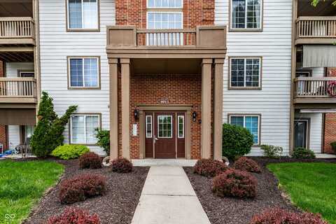 8911 Hunters Creek Drive, Indianapolis, IN 46227