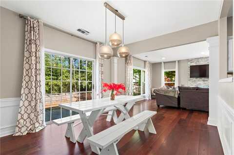 5010 Foxberry Lane, Roswell, GA 30075