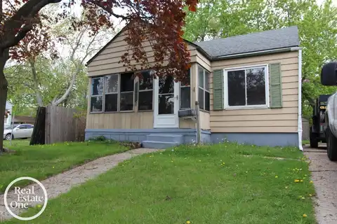 19661 McCormick, Detroit, MI 48224