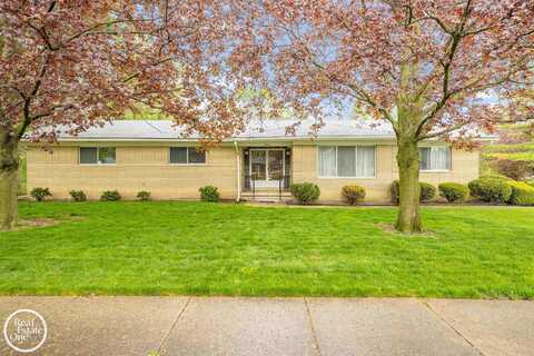 19145 Huntington, Harper Woods, MI 48225