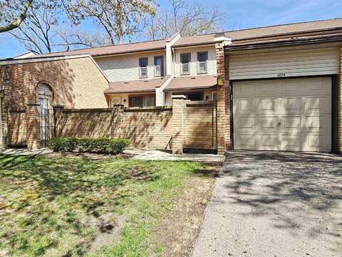 1074 Willow Grove, Rochester Hills, MI 48307