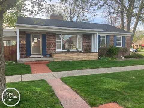 2071 Stanhope, Grosse Pointe, MI 48236