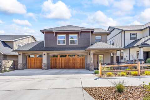 63322 NW Thoroughbred Place, Bend, OR 97703