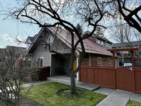 139 NW Broadway Street, Bend, OR 97703