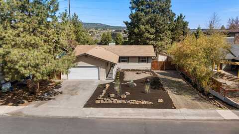 440 SW Blakely Court, Bend, OR 97702