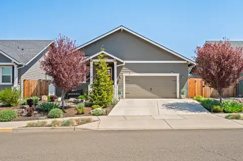 344 NW 33rd Street, Redmond, OR 97756