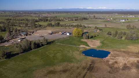 2441 SW Minson Road, Powell Butte, OR 97753