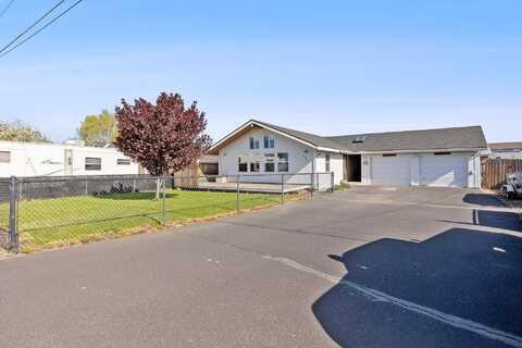 440 NW Birch Lane, Madras, OR 97741