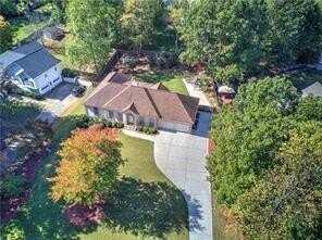 427 Picketts Lake Drive, Acworth, GA 30101
