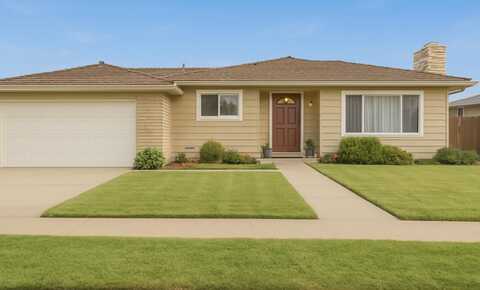 528 La Mesa DR, SALINAS, CA 93901