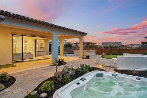 2999 Bluffs DR, MARINA, CA 93933