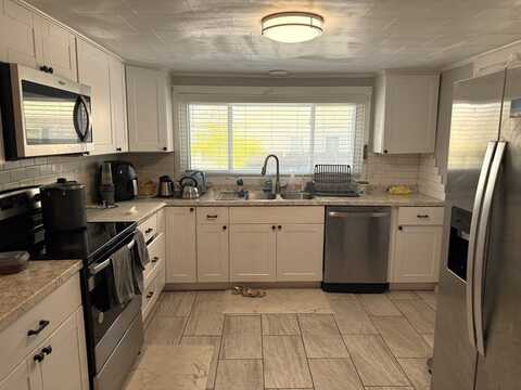626 Nashua Rd, Dracut, MA 01826