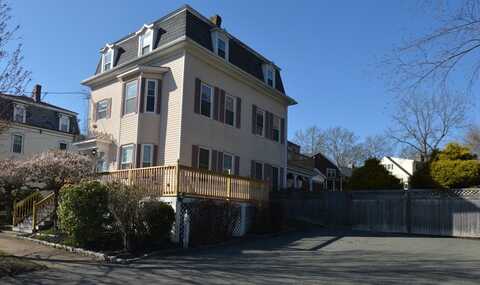 57 Lindall St, Danvers, MA 01923