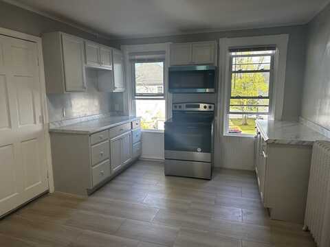 4 Howard Ave, Attleboro, MA 02703