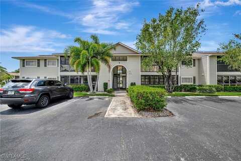 8110 S Woods Circle, Fort Myers, FL 33919