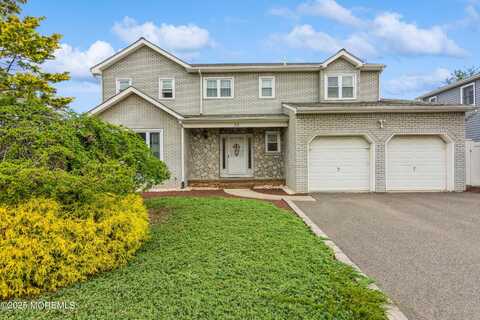 23 Highland Drive, Middlesex, NJ 08846
