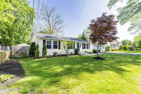 4 Barkalow Avenue, Freehold, NJ 07728