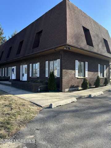 77 Memorial Parkway, Atlantic Highlands, NJ 07716