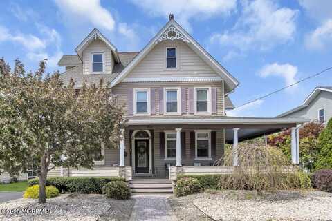 75 Elizabeth Street, Keyport, NJ 07735