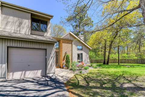 33 White Swan Way, Brick, NJ 08723