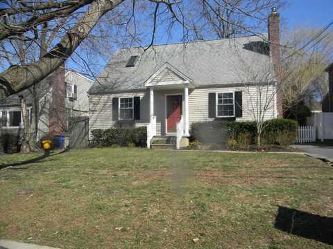 20 St Nicholas Place, Red Bank, NJ 07701
