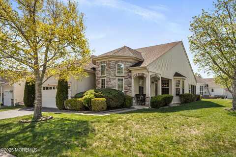 32 Vineyard Way, Barnegat, NJ 08005