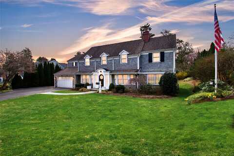 52 Northwoods Road, Manhasset, NY 11030