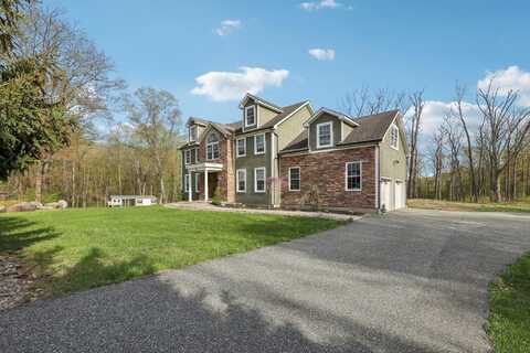 56 Benjamin Meadow Road, Tuxedo Park, NY 10987