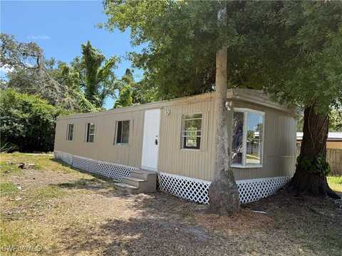 225 Sacramento Street, North Fort Myers, FL 33903