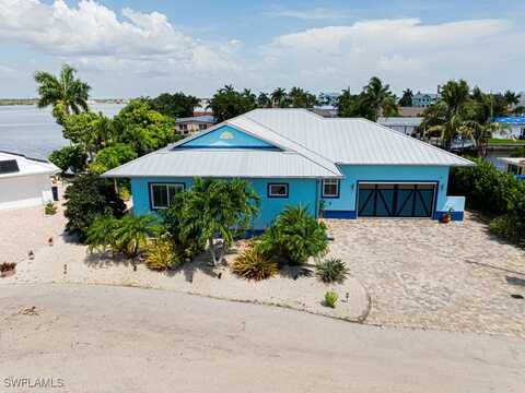 2743 Janet Street, Matlacha, FL 33993