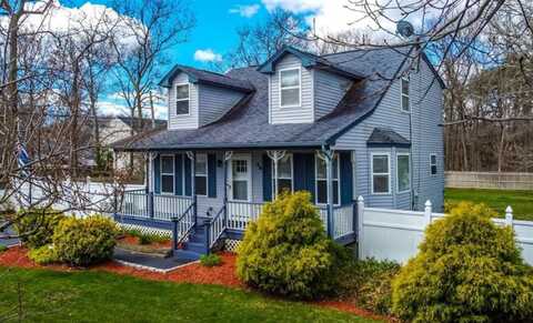 86 Madison Street, Mastic, NY 11950