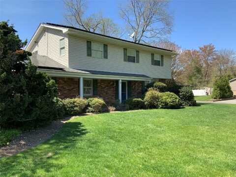 9 Cresthill Place, Smithtown, NY 11787
