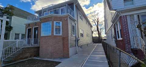 189-12 118 Avenue, Saint Albans, NY 11412