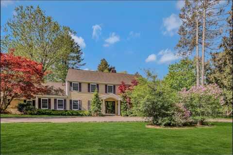 1 Balsar Court, Muttontown, NY 11791