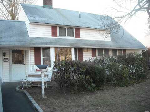 267 Elm Drive S, Levittown, NY 11756