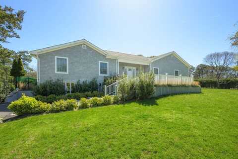 60 Shinnecock Hills Road, Southampton, NY 11968