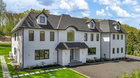 587 Caledonia Road, Dix Hills, NY 11746